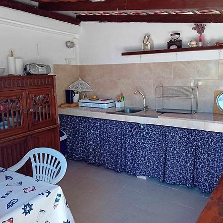 Modern Robinson Veli Bare Villa เวลาลูกา ภายนอก รูปภาพ